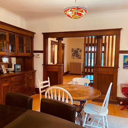 Clover Apartment In Blue House On The Park مينيابولس، مينيسوتا المظهر الخارجي الصورة